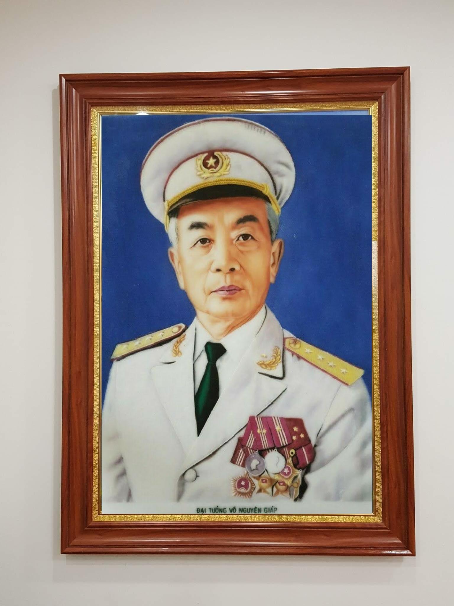 Tranh ĐẠI TƯỚNG VÓ NGUYÊN GIÁP TDQ-027